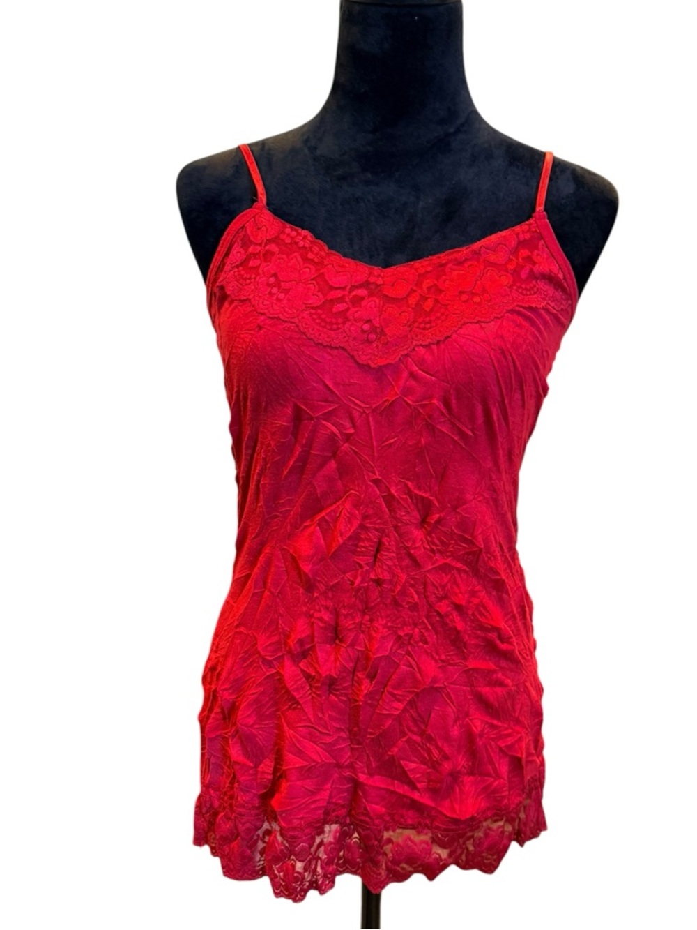 Maurices Tank Top Red Y2K Lace Camisole Crinkle Material Medium Spaghetti Strap